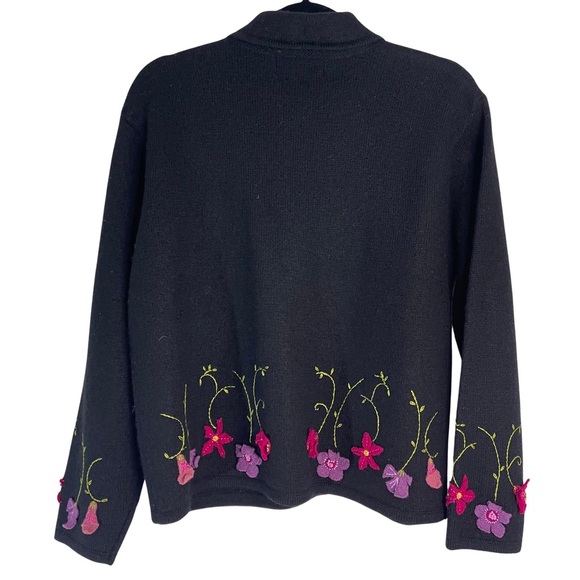 Vintage 100% Black Wool Cardigan with Floral Embroidery Abalone Buttons  Sz PM - Picture 2 of 11